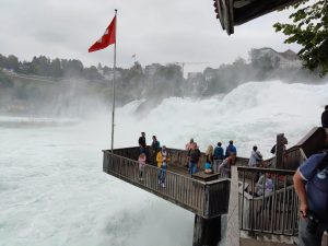 Mehr über den Artikel erfahren Rheinfall und Schockmoment