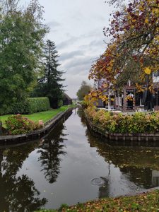 Mehr über den Artikel erfahren Die Stadt der Ziegen