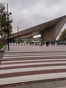 Mehr über den Artikel erfahren Weiter in die Hafenstadt