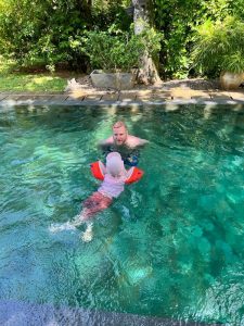 Mehr über den Artikel erfahren Von Pool bis Powercut