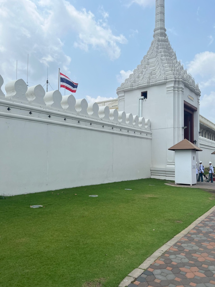 Mehr über den Artikel erfahren Kurzer Abstecher zum Großen Palast