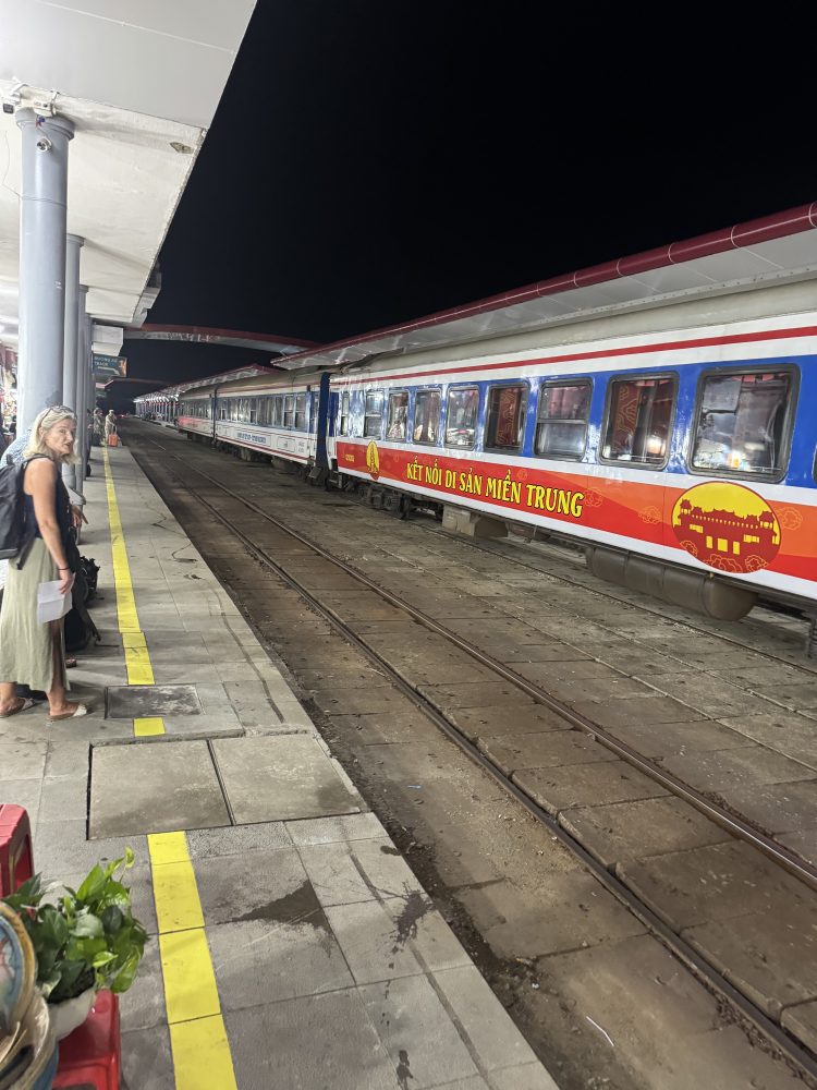 Mehr über den Artikel erfahren Ab auf die Schiene